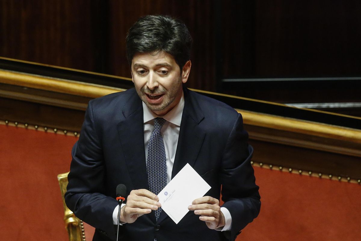 No alle cure Covid, ora Speranza dice sì all’eutanasia gratis