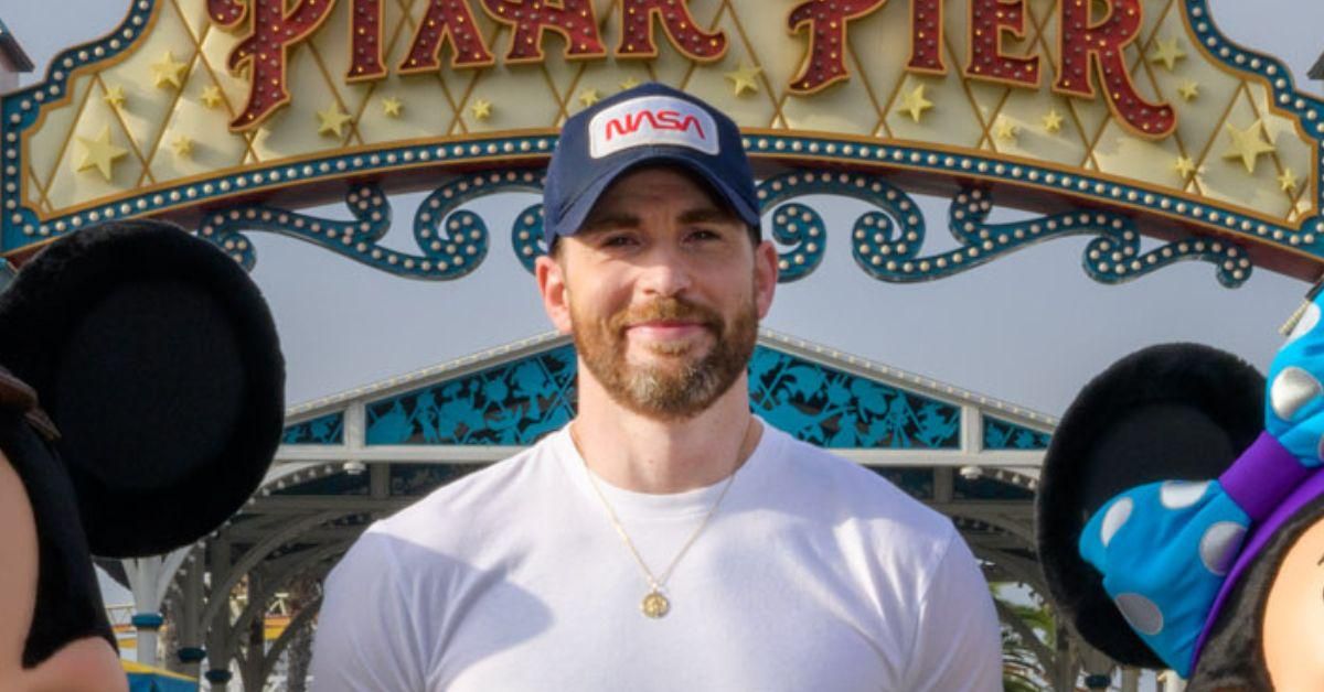 Chris Evans Has Hilarious Response After Fans Think He Was Photoshopped Into Disneyland Pics