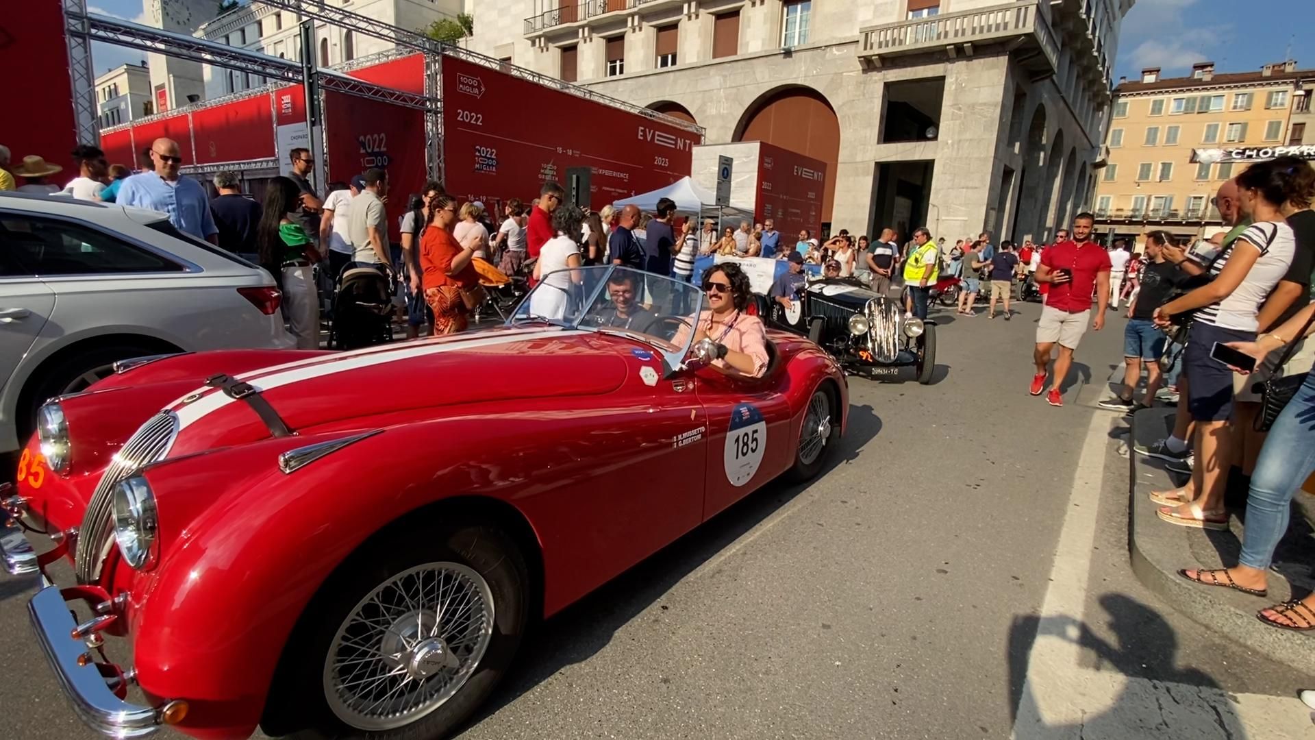 A Brescia si accendono i motori della «1000 miglia»