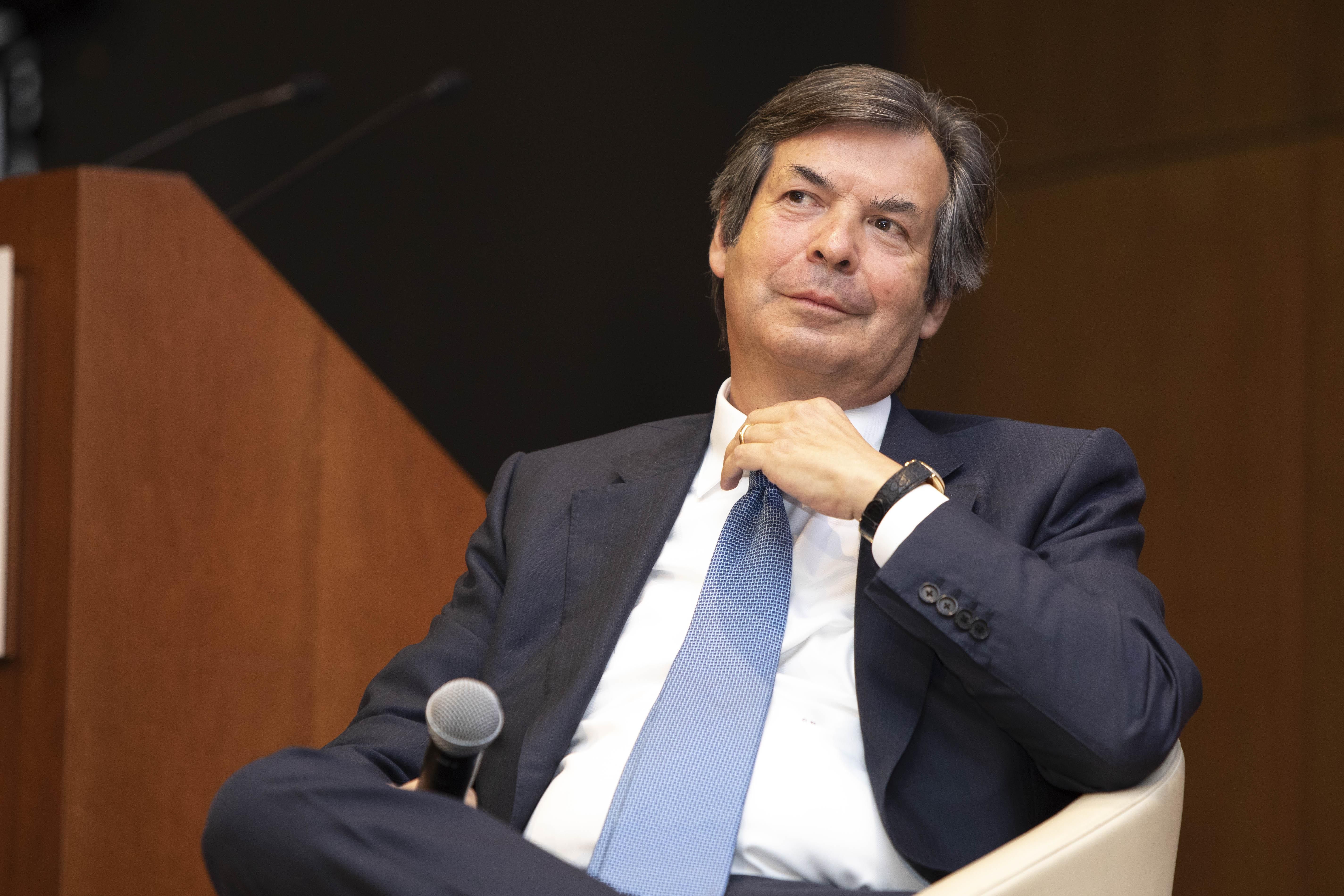 Il banchiere di sistema va alla guerra dello spread