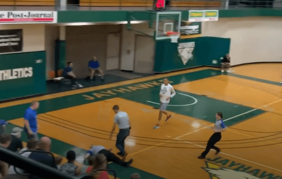 Video shows the moment 'hero' professional basketball player saves life of referee who collapsed