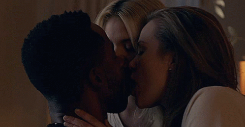 15 Best and Sexiest Insecure Sex Scenes From Every Season - xoNecole