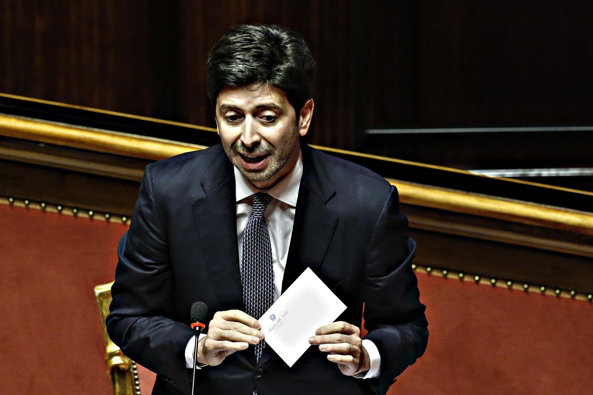 Peste e cavallette, governo in vigile attesa