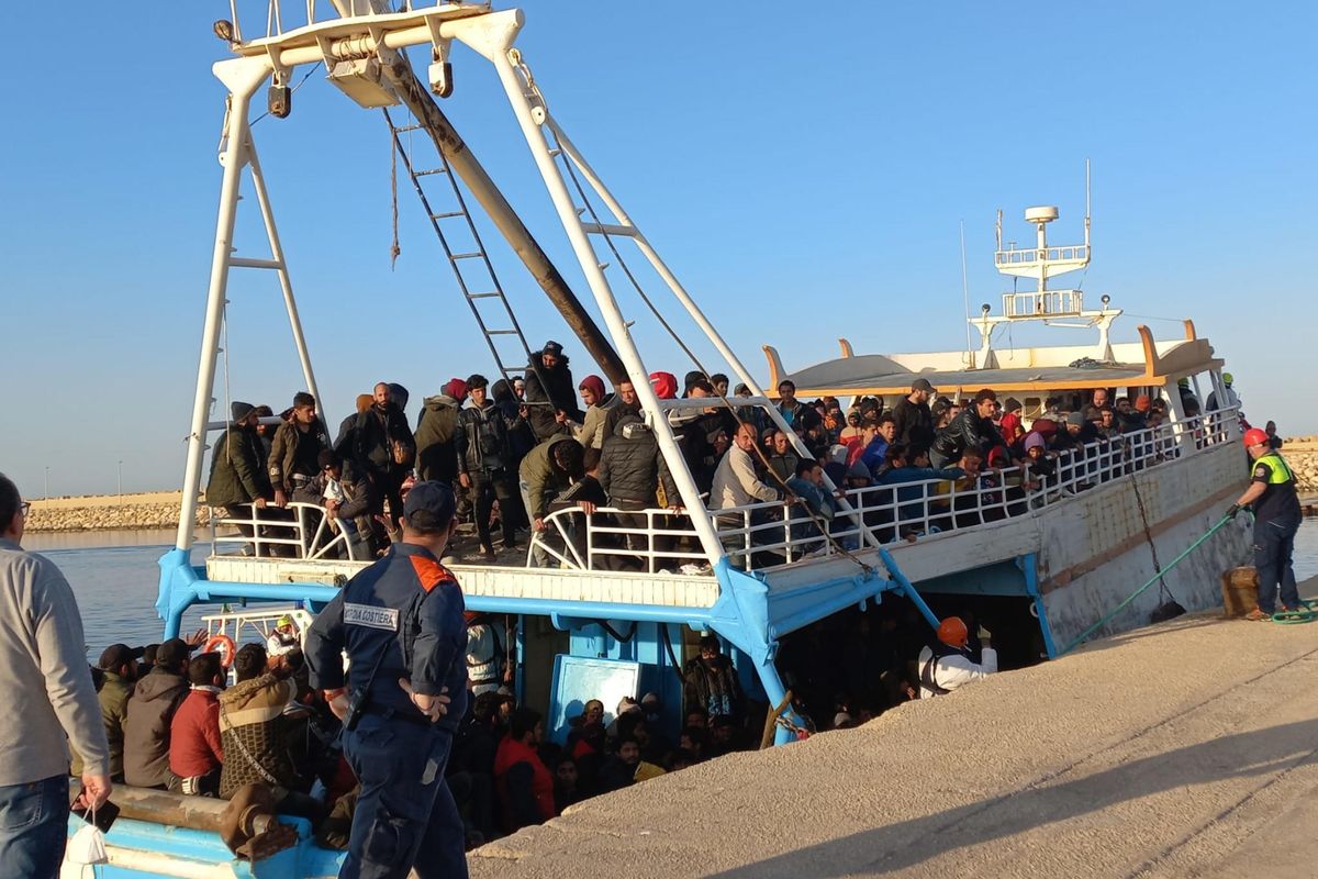 L’unica vittoria dei guerrafondai: clandestini già aumentati del 30%