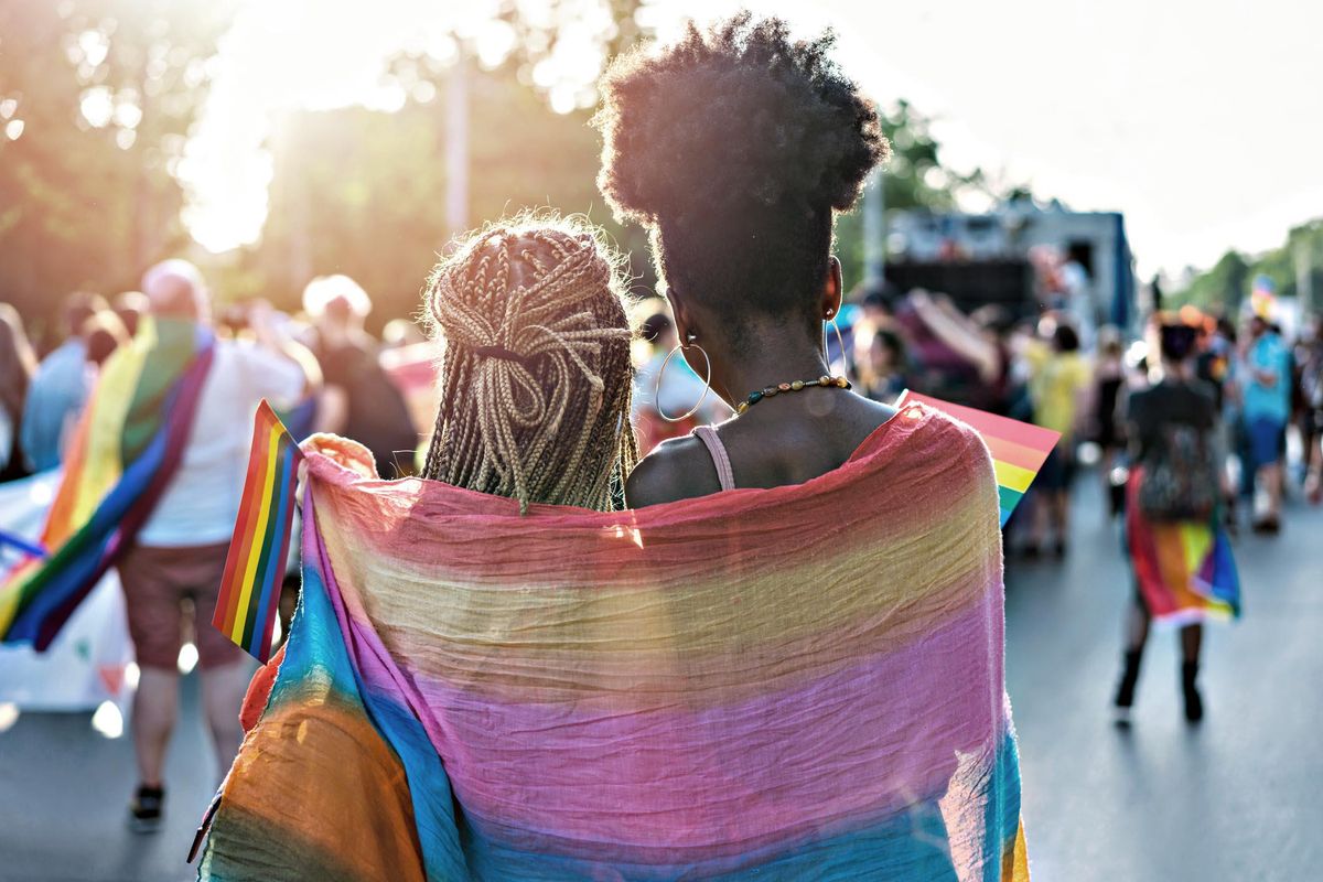 A Lione gay pride con l’apartheid per i bianchi