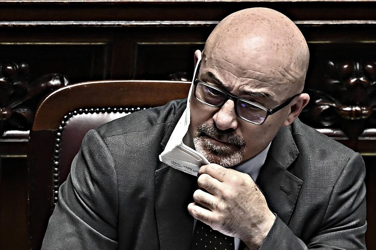Cingolani ammette la recessione però insiste sulla transizione verde