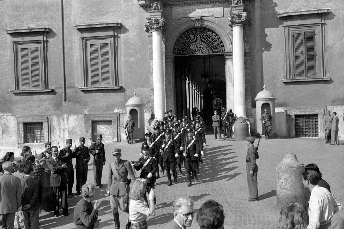 Ex fascisti al bivio del referendum del 2 giugno 1946