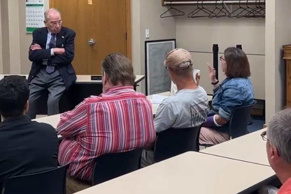 Iowa Voters Give Chuck Grassley F*CKING EARFUL On Why He Won't Do Jacksh*t About Guns