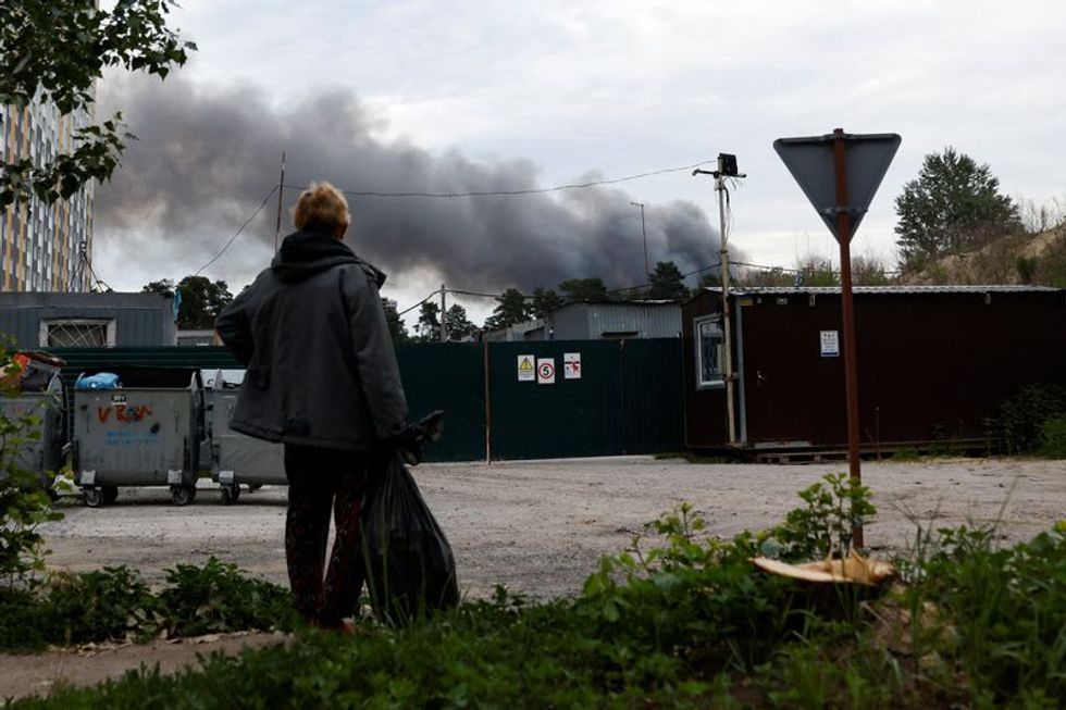 Explosions Rock Kyiv As Ukraine Pushes Counteroffensive In East