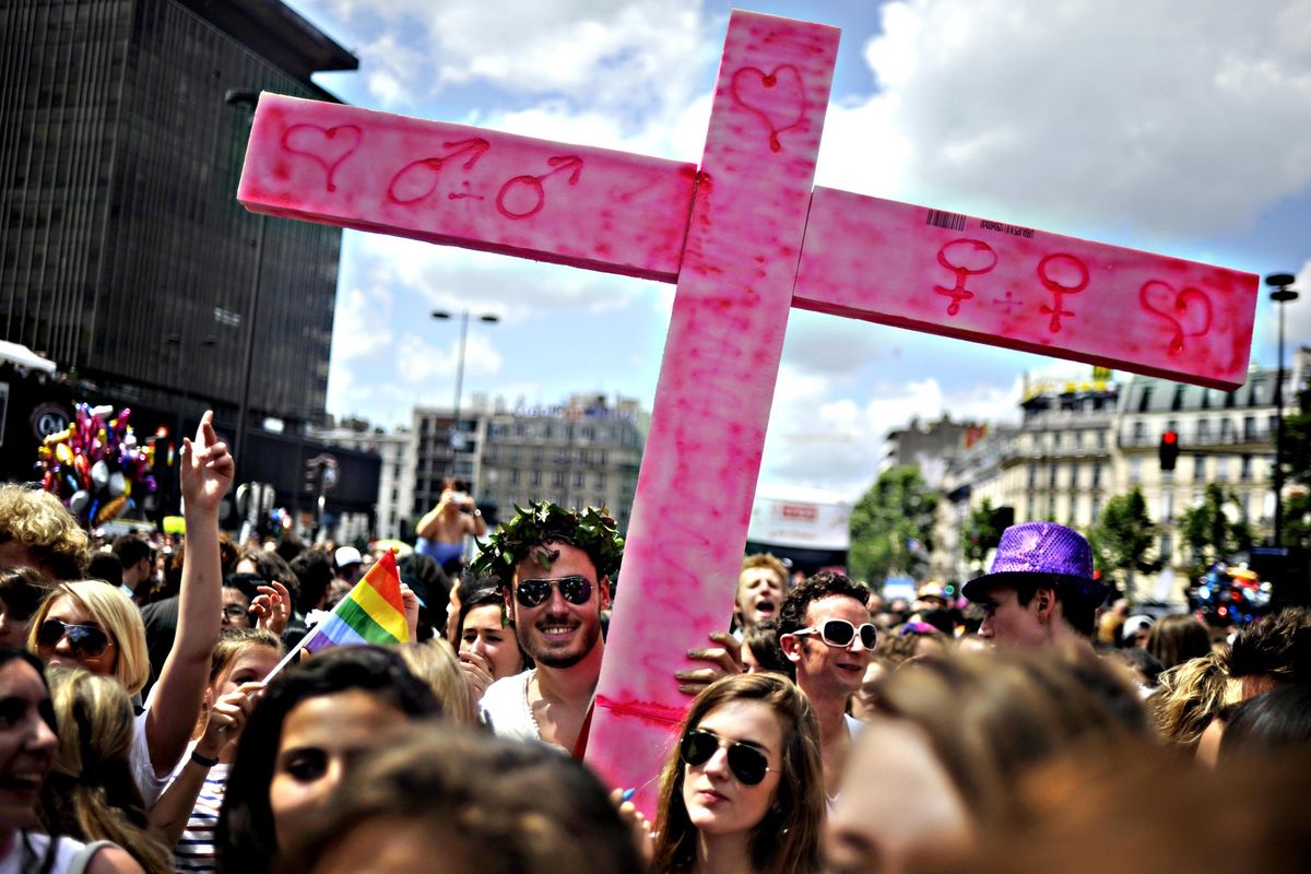 Contro i Pride serve uno tsunami di denunce