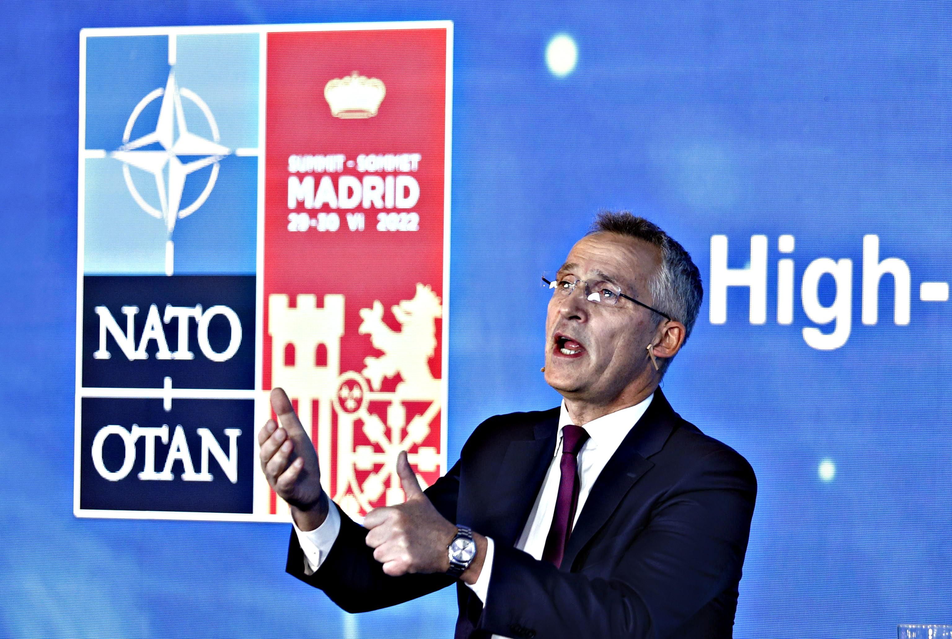 Accordo nella Nato: entrano Svezia e Finlandia. Ai turchi armi contro i curdi