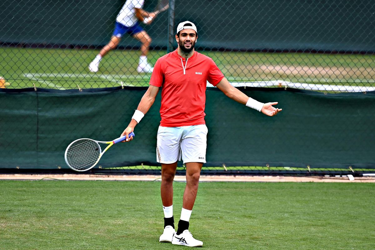 Berrettini fa harakiri col tampone