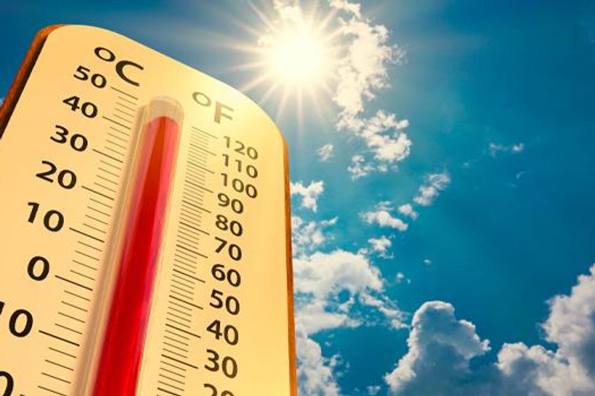 Thermostat displays high temperatures.