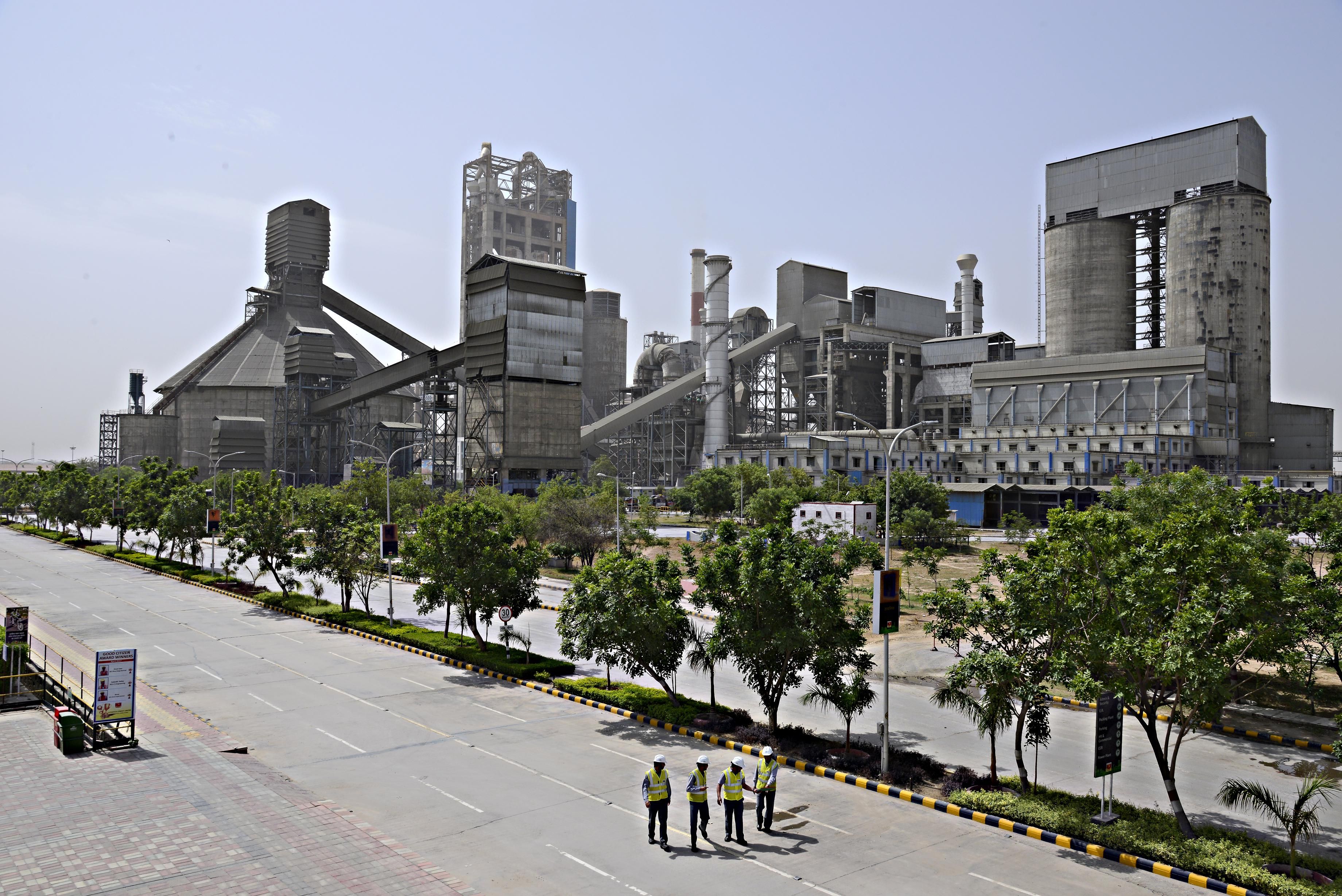 Dollaro, primo smacco: la guerra del carbone premia lo yuan cinese