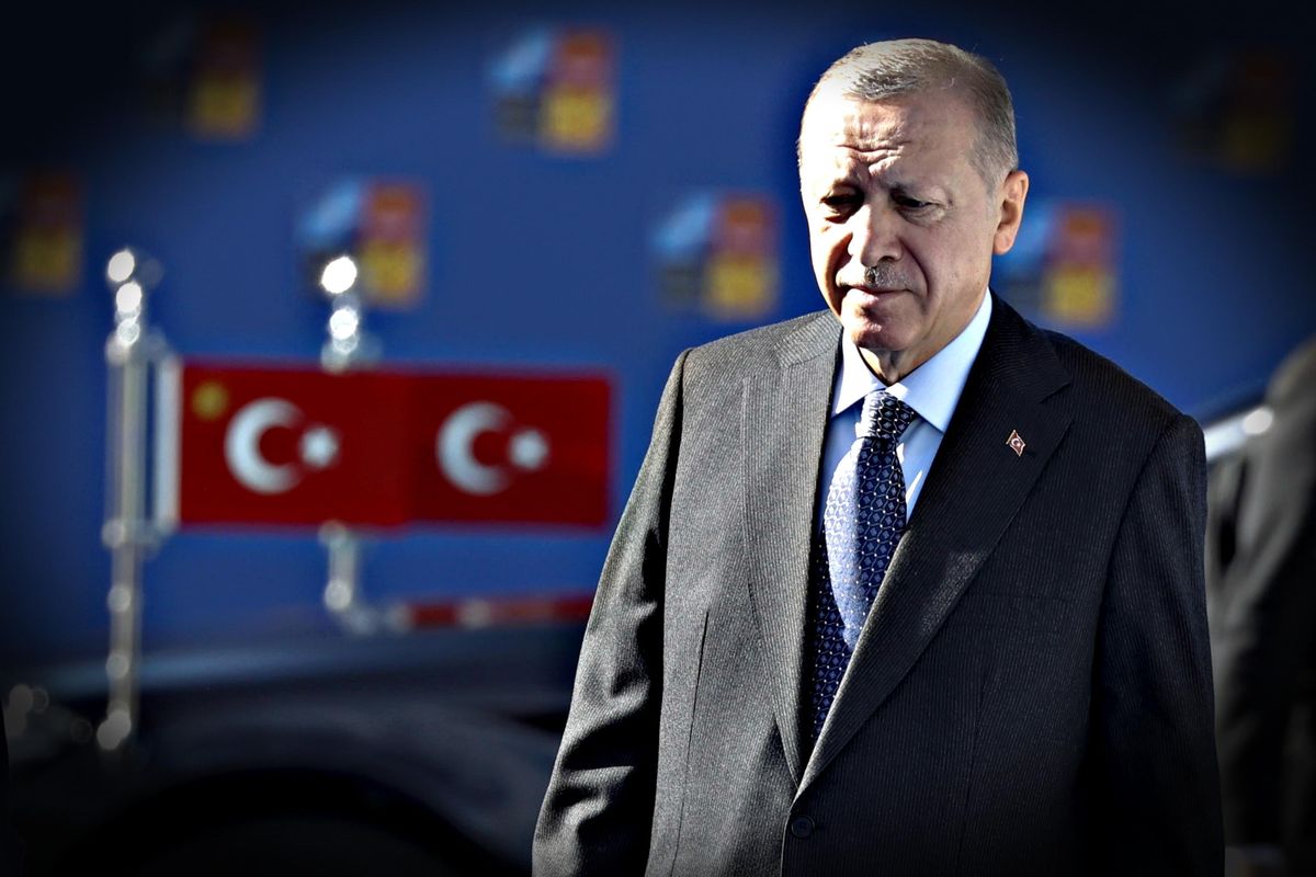 Erdogan tenta la mediazione ma prima avvisa l’Europa e pretende i «suoi» terroristi