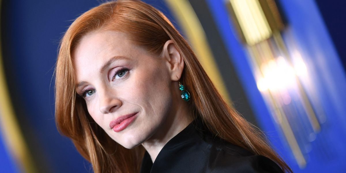 Jessica Chastain Flips America The Bird In Epic 'Independence' Day Selfie To Protest Roe V Wade Decision