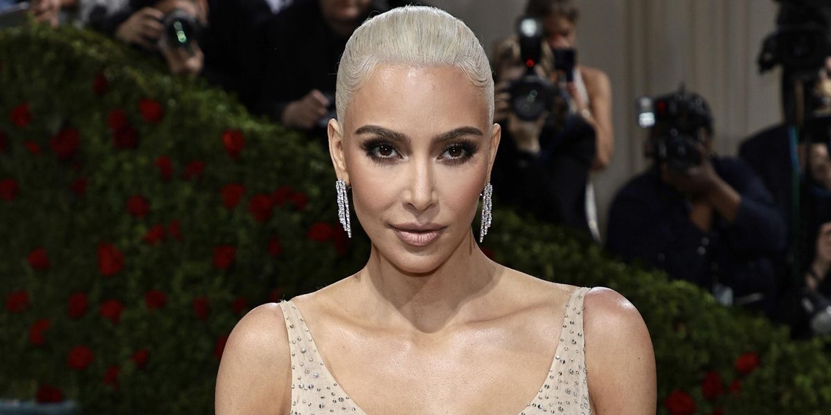 Kim Kardashian Got Psoriatic Arthritis From Marilyn Monroe Dress Diet
