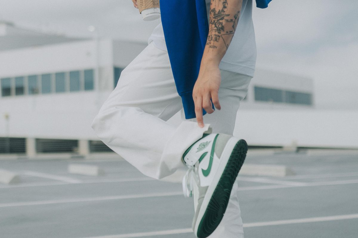 Wear Big Fits, Don’t Throw Them - The State of Men’s Fashion and the Reign of Niche-Meme Accounts