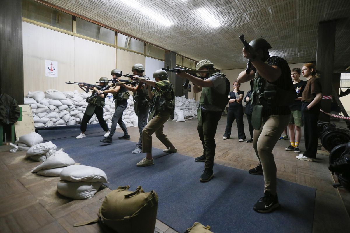 Figura di palta Ue: «Allarme traffico d’armi»