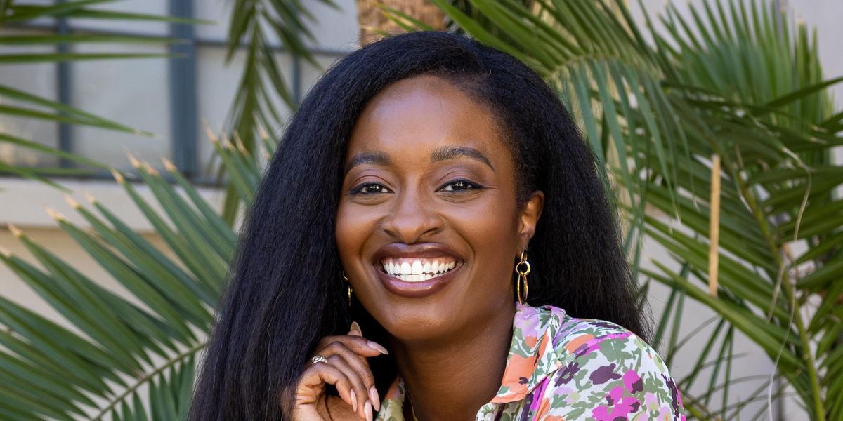 This Full-Time Content Creator Went From Making $15 An Hour To Six Figures In A Year