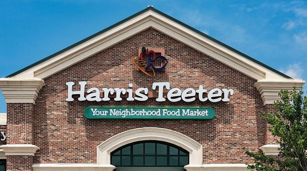 Grocery store bends knee, promptly removes pro-gun products Grocery store bends knee, promptly removes pro-gun products