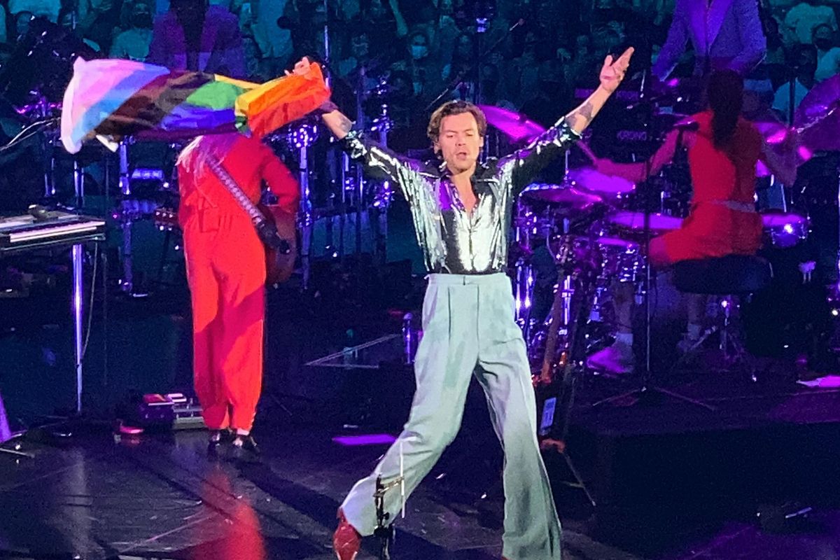 harry styles, coming out, Pride Month, concert