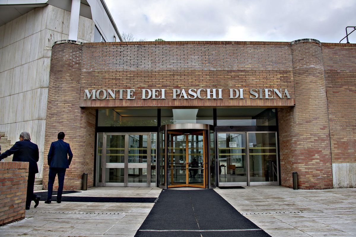 Mps va sul mercato con il solito piano. Chiesto il settimo aumento di capitale