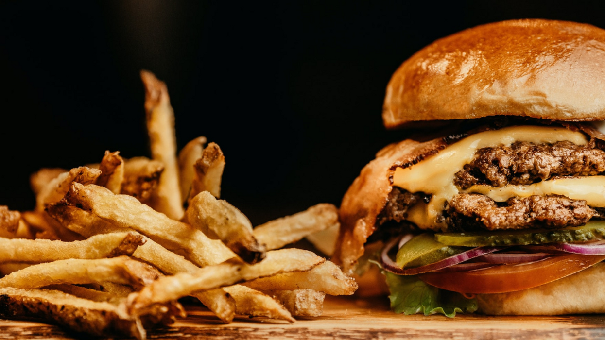 Foreigners Break Down Their Favorite American Meals