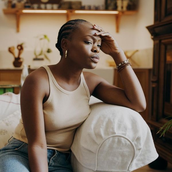 6 Signs You're About To Let A Toxic Person (Back) Into Your Life