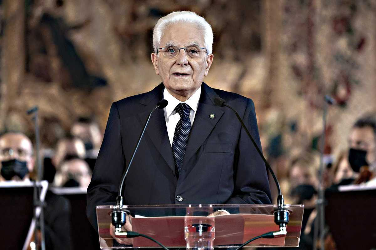 Gli uomini di Mattarella in campo per fregare ancora Supermario