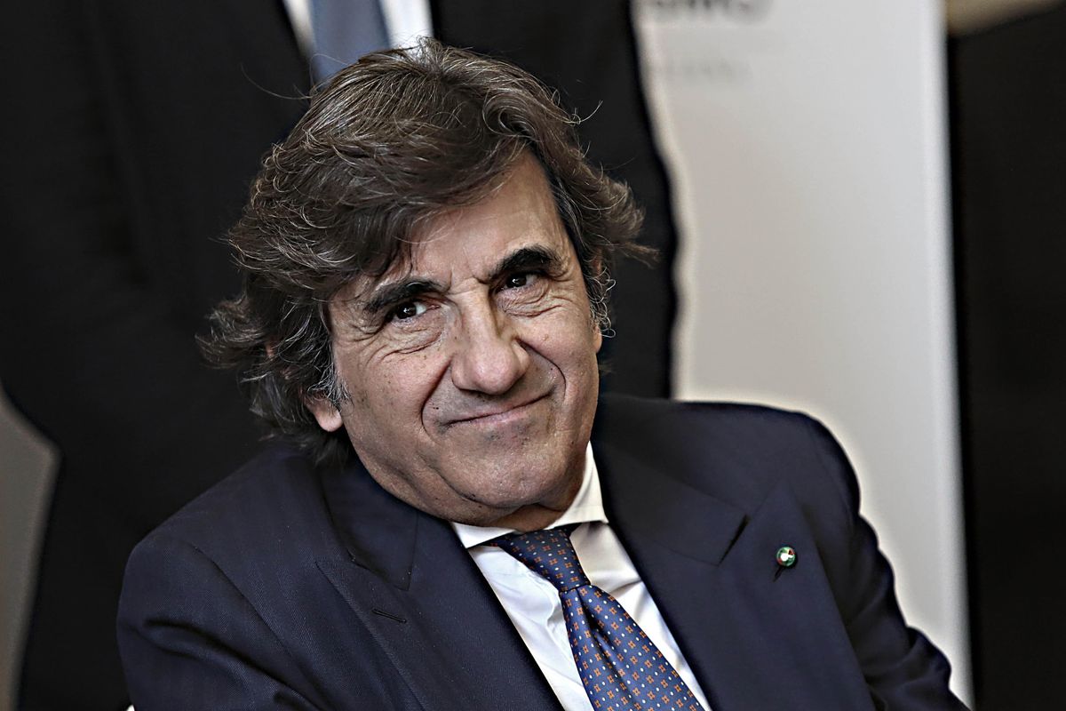 Cairo si ricompra un pezzo di Rcs. Al doppio