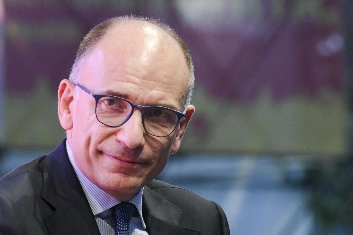 Letta sogna 100.000 volontari dem. Brunetta si sfoga: «Nano? Fa male»