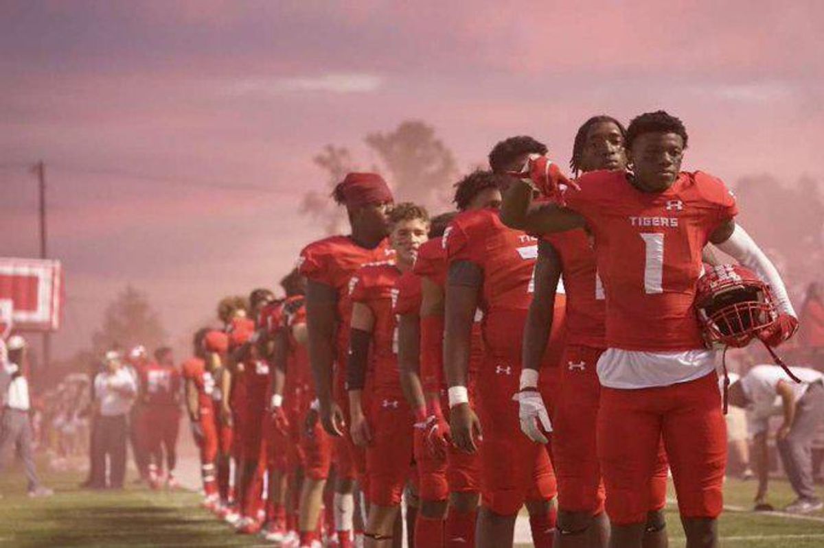 VYPE DFW Public School Preseason Defensive Player of the Year Fan Poll presented by Sun & Ski Sports