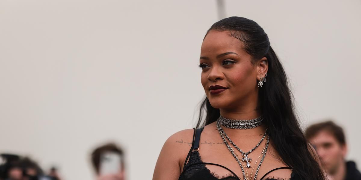 Boss Moves: Rihanna Adds Fenty Hair To Her Growing Empire
