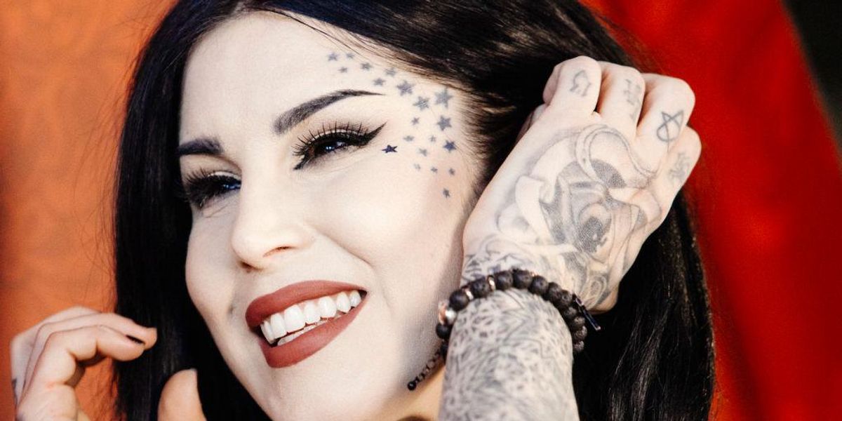 Kat von d. Kat von d фото. Mina von d актриса. Новый дизайн kat von d.