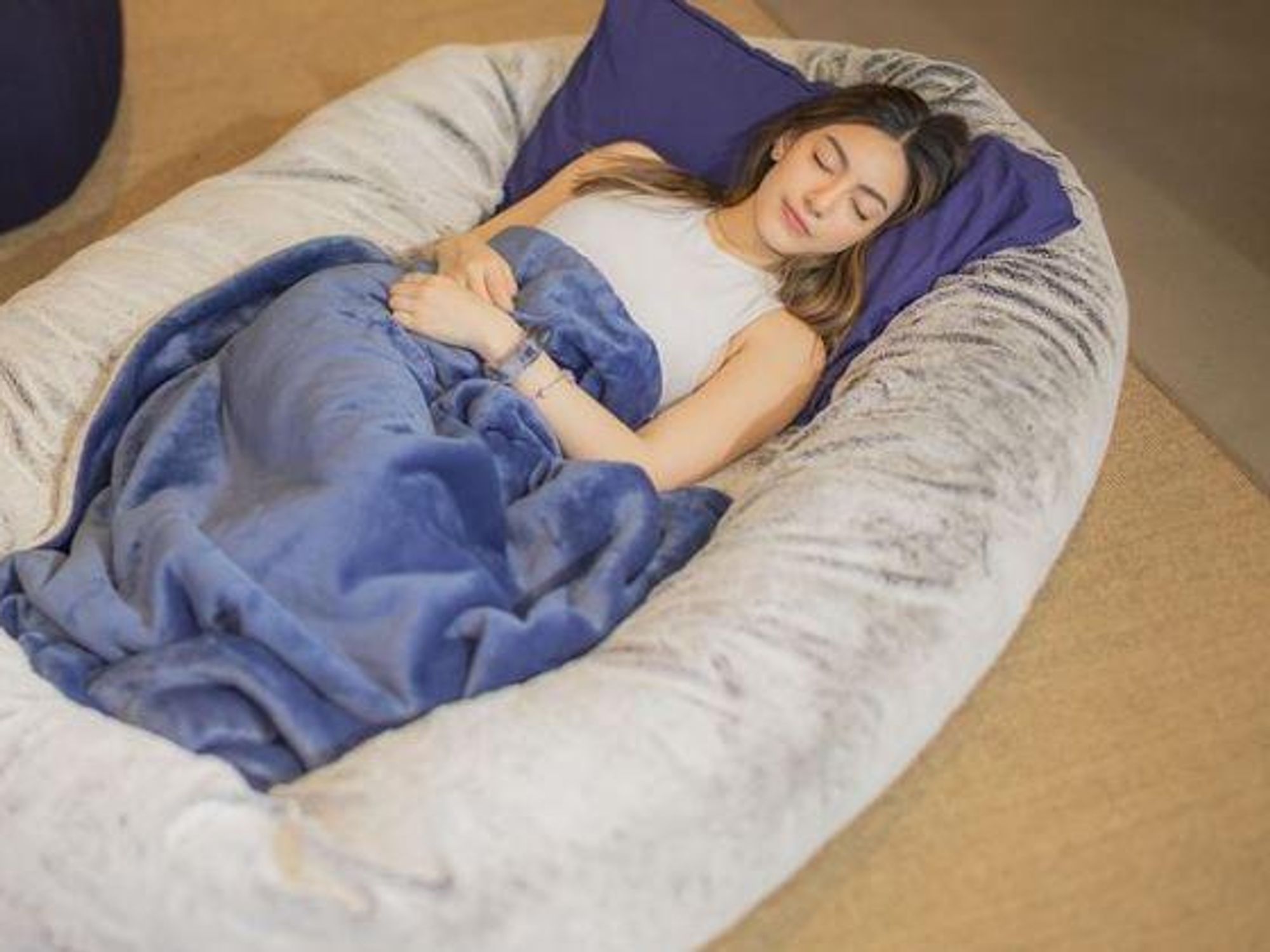 Viral TikTok Claims Sleeping With Pillow In Between Legs Makes You  Taller?