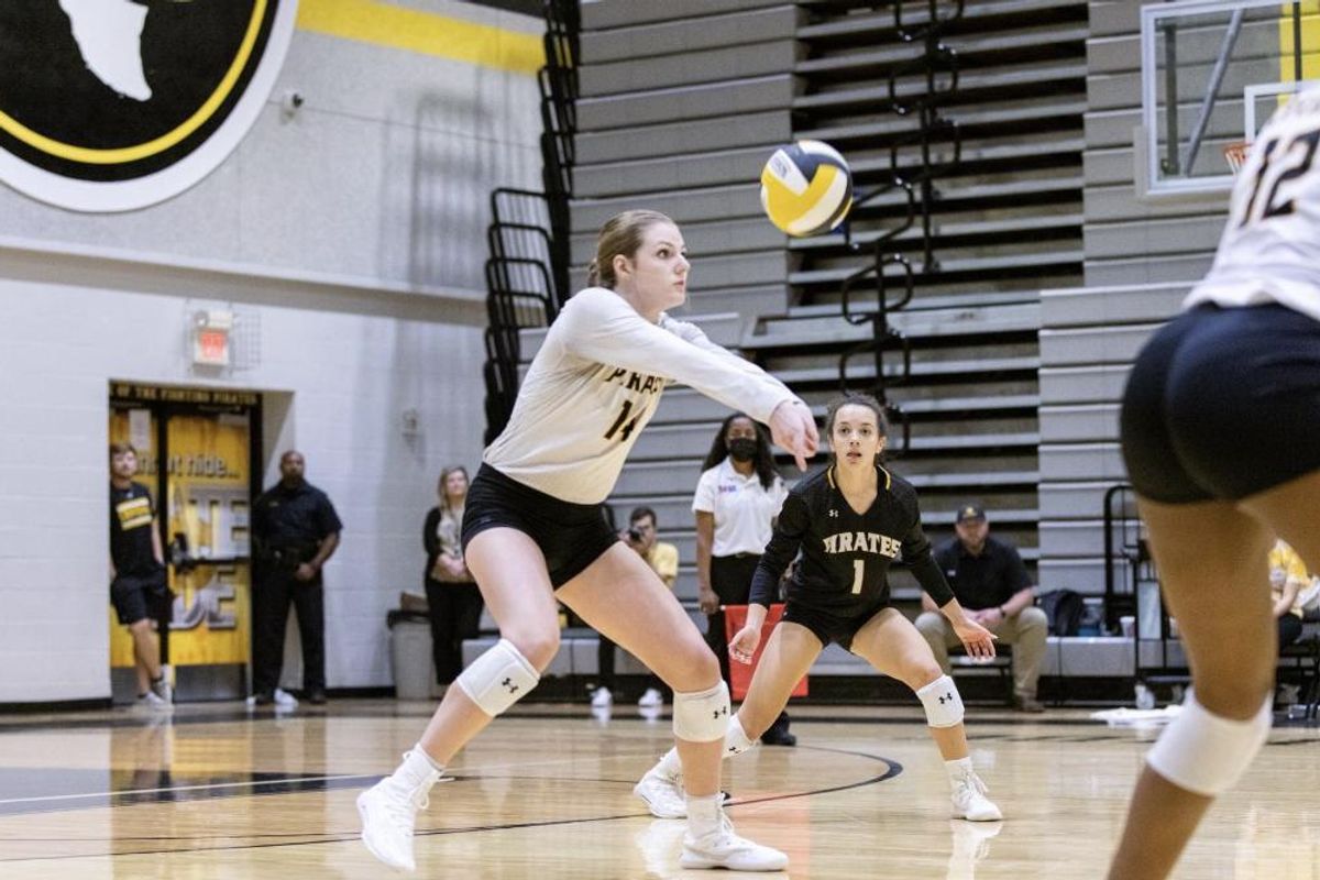 ROTW: Crandall Volleyball Middle Blocker, Leah Gardner