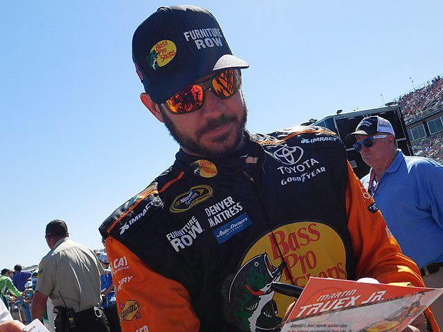 NASCAR at Michigan: FireKeepers Casino 400 picks, preview