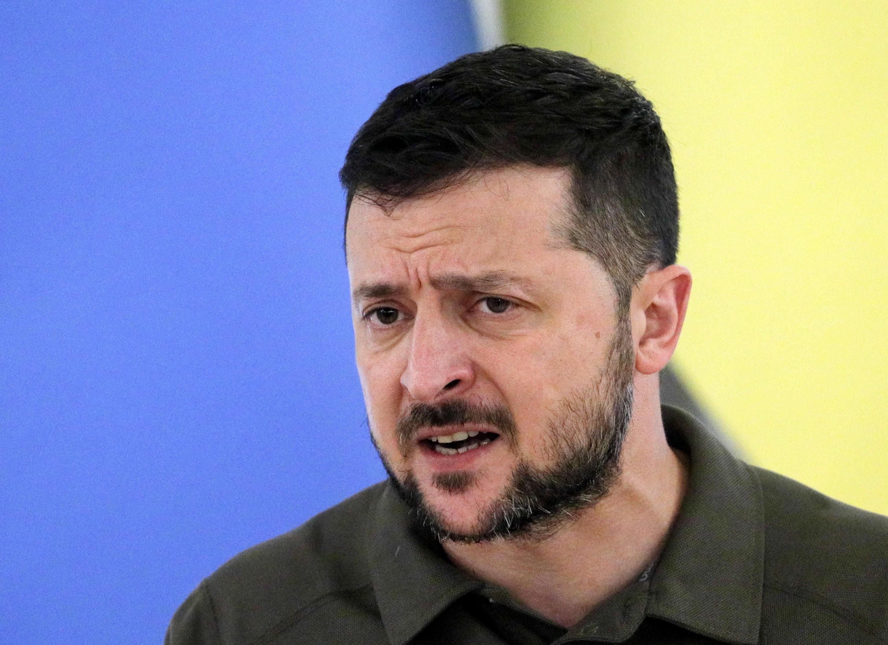 Tra conti offshore e armamenti dispersi Zelensky non è più l’eroe senza macchia