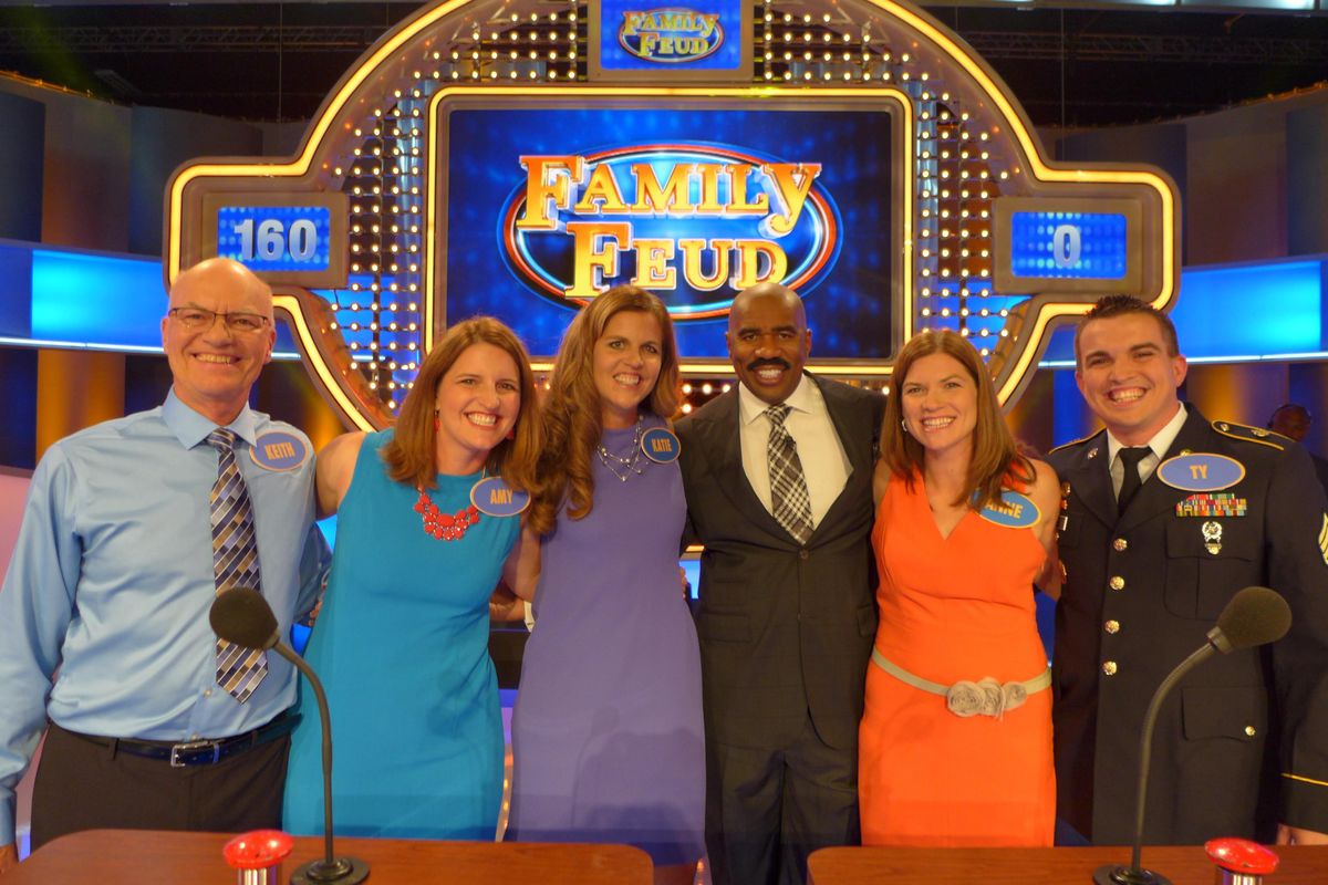 'Family Feud' segment gets hilariously awkward as contestants guess 'favorite part of a man to kiss'