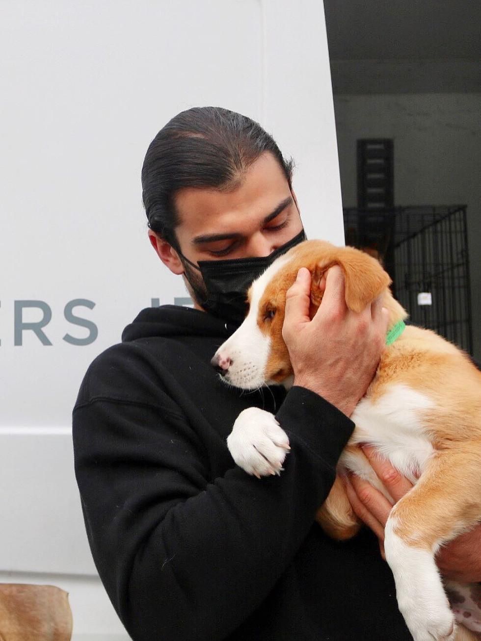 How this Houston Astros star does his most heroic work off the field