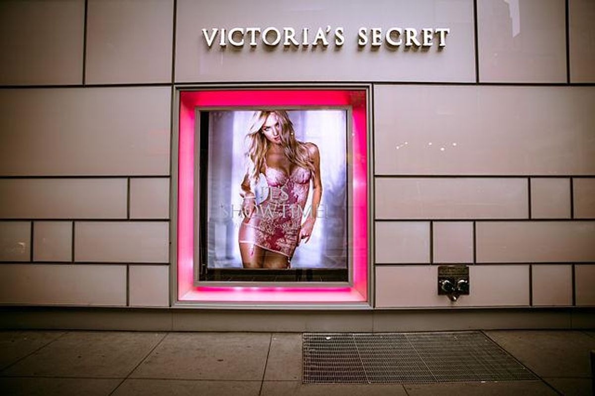 Victoria's Secret ad on buidling