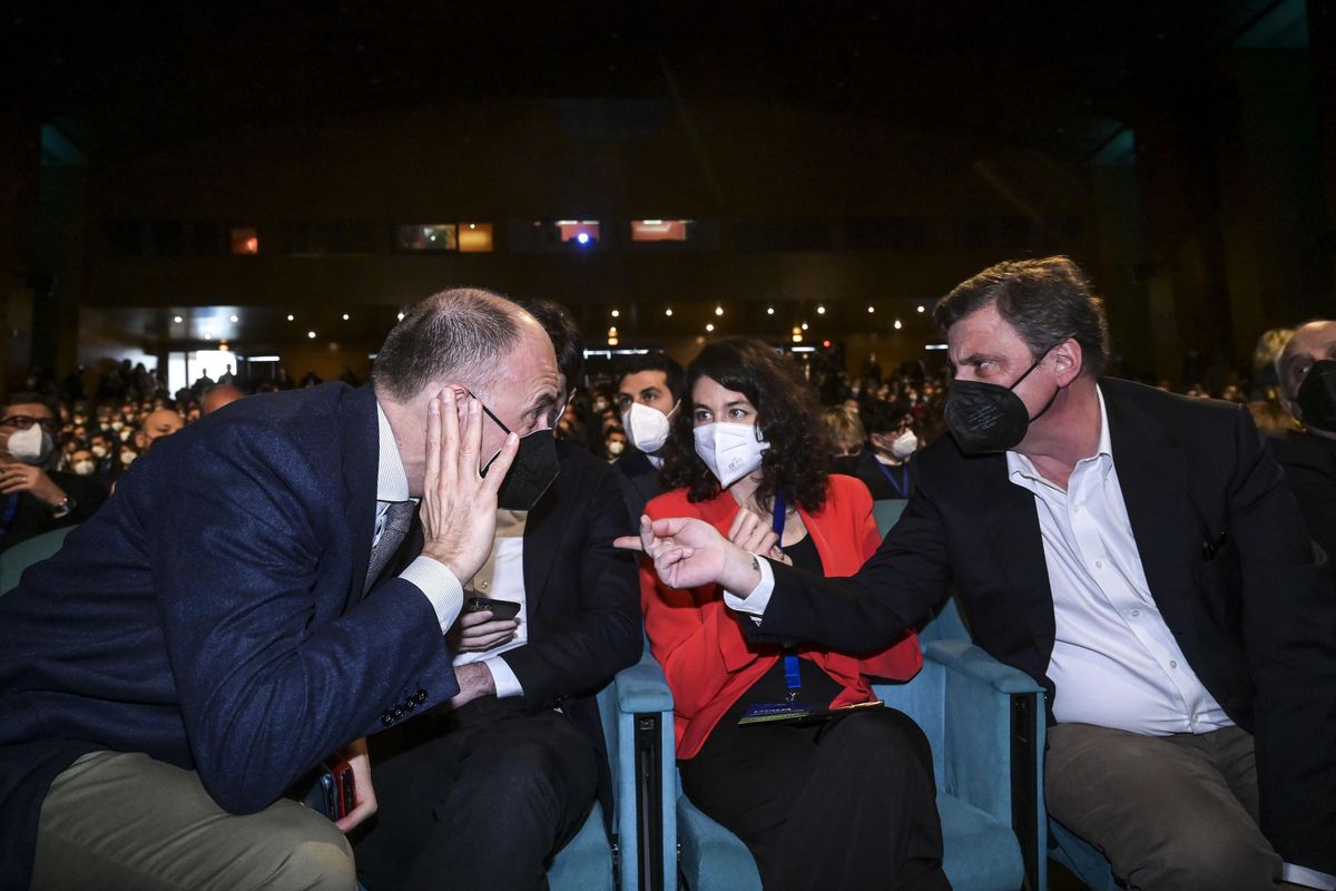 Letta e Calenda, le supercazzole sono finite
