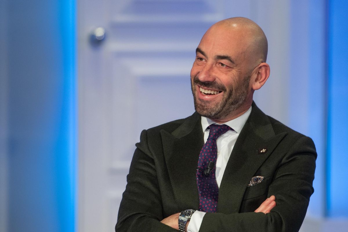 Dal Covid alla politica Virostar tentate dal posto in Parlamento