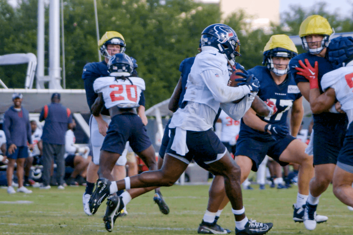 11 observations from Texans training camp: Rookie RB showing flashes