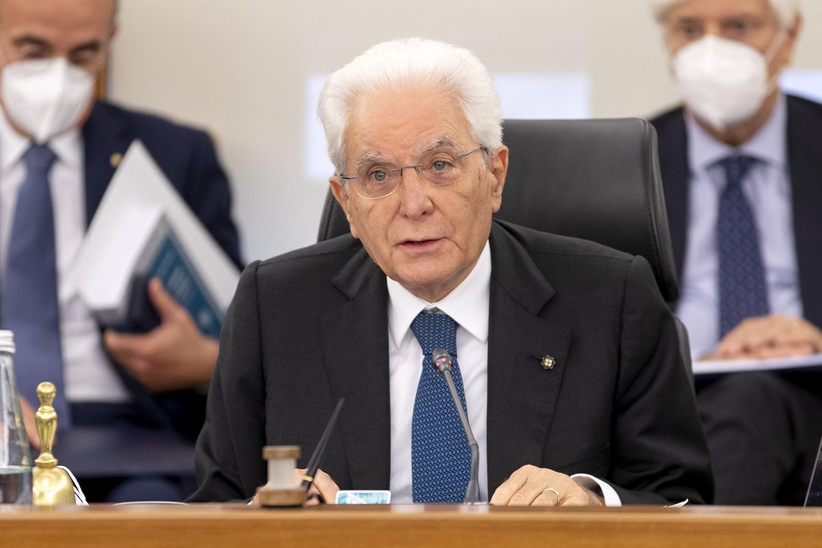 Il Pd voleva licenziare Mattarella