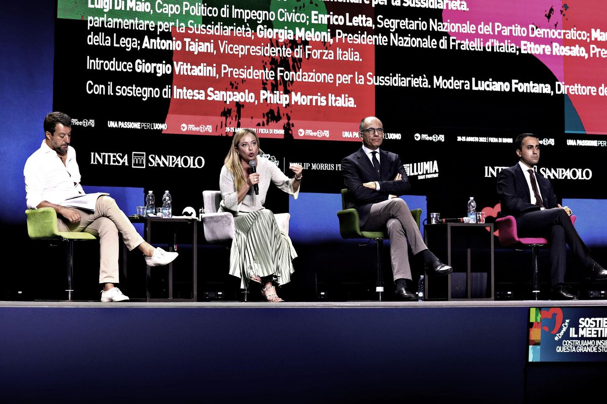 «Obbligo di asilo»: il Meeting fischia Letta