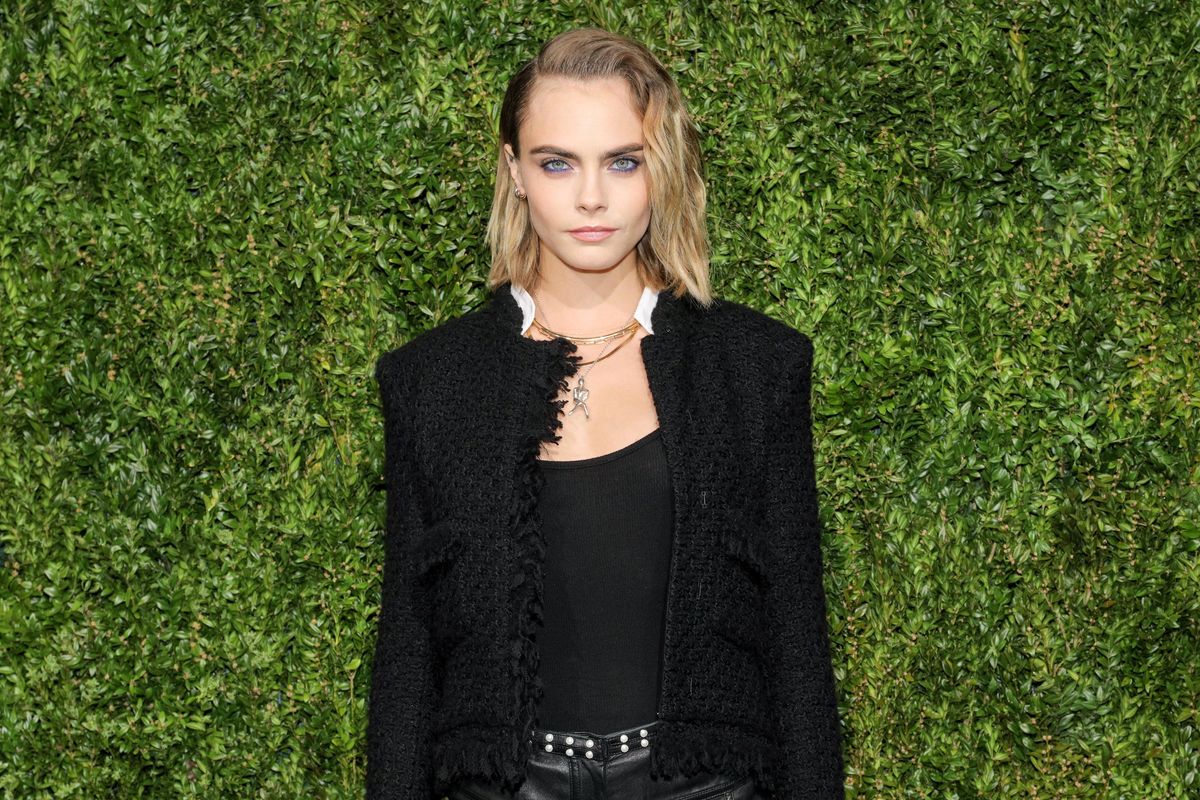 Cara Delevingne's Chanel Fall 2017 Show Supreme Outfit
