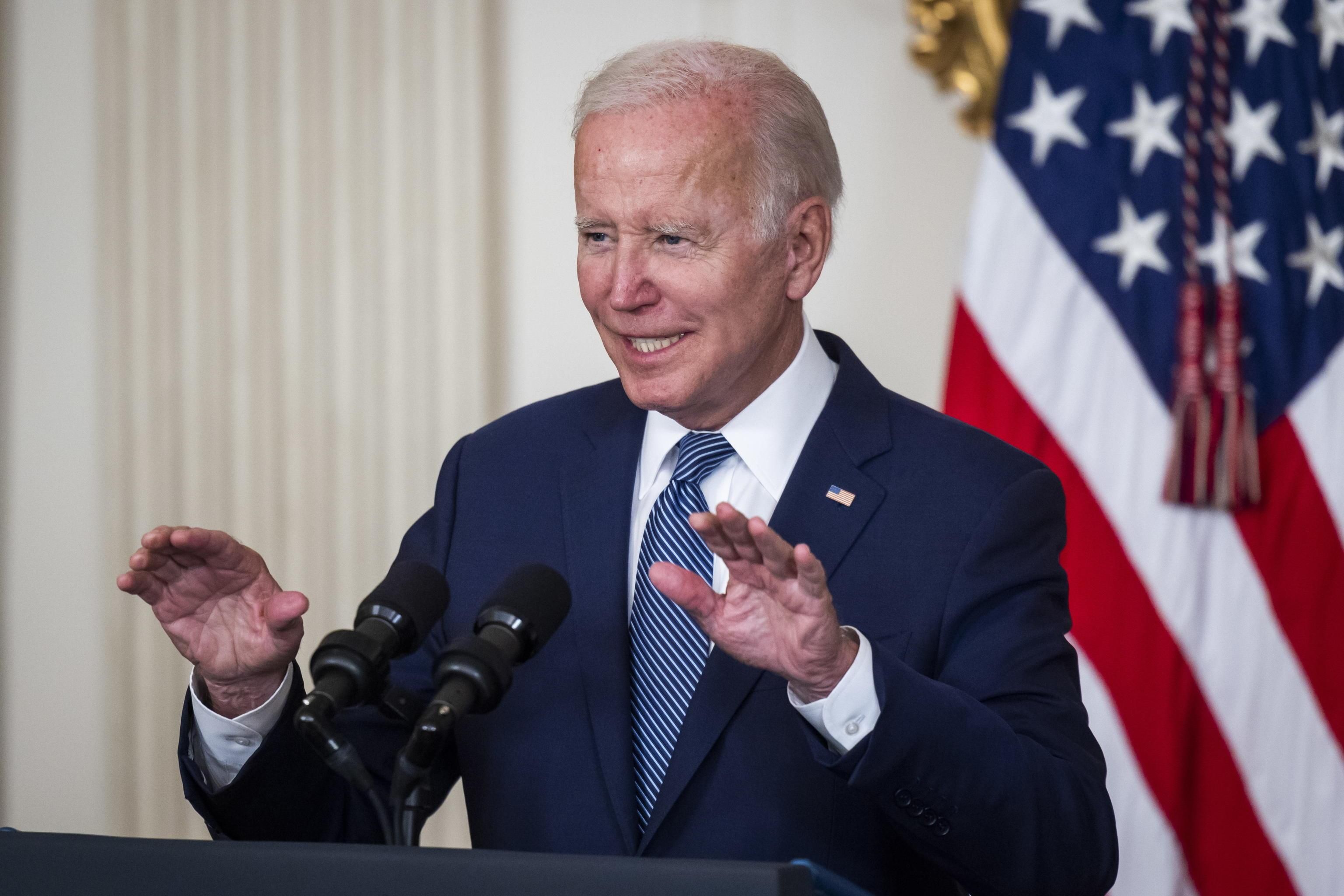 Biden incassa il record di clandestini. Ma le città a guida dem non li vogliono