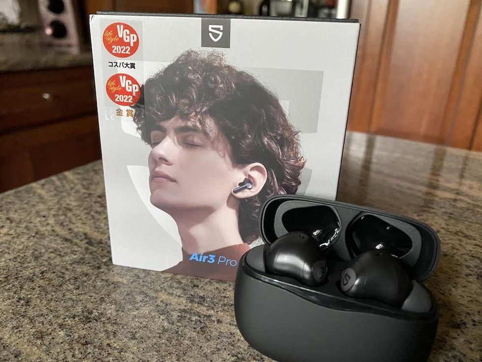 a photo of soundpeats air3 pro earbuds box and case